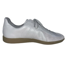 画像をギャラリービューアに読み込む, GERMAN TRAINER <GRAY>