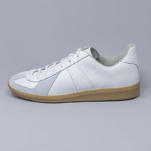 Load image into Gallery viewer, GERMAN TRAINER 1183 <WHITE>