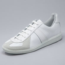Load image into Gallery viewer, GERMAN TRAINER 1183 <WHITE / WHITE>