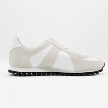 画像をギャラリービューアに読み込む, GERMAN TRAINER MARATHON type <WHITE>