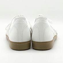 Carica l'immagine nel visualizzatore di Gallery, ALLENATORE TEDESCO 1183 <BIANCO>