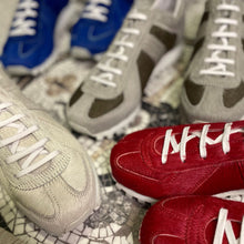 Load image into Gallery viewer, GERMAN TRAINER MARATHON type <WHITE>