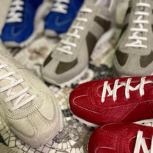 Load image into Gallery viewer, GERMAN TRAINER MARATHON type <WHITE>