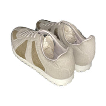 Load image into Gallery viewer, GERMAN TRAINER MARATHON type <WHITE>